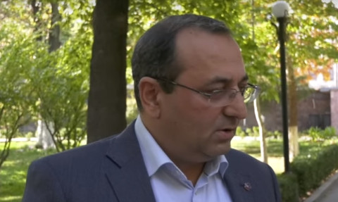 Արսեն Բաբայանը քաղբանտարկյալ է. Արծվիկ Մինասյան