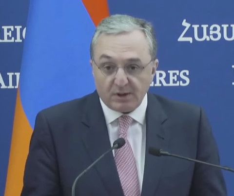 Ինչո՞ւ Զոհրաբ Մնացականյանը չարձագանքեց, երբ BBC-ի հաղորդավարն ասաց՝ «Արցախը Հայաստան չէ»