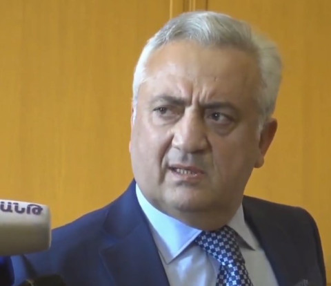Այս տարի 100-ից ավելի աշխատակից դուրս է եկել ԿԲ-ից. Արթուր Ջավադյան