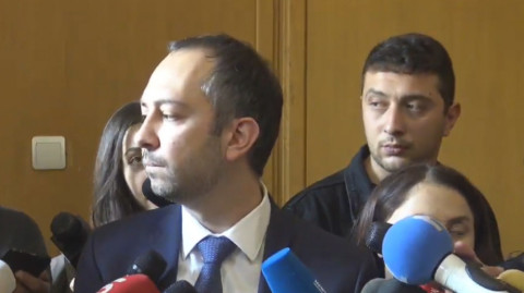 Ինչո՞ւ է Կառավարությունն ուզում նոր ինքնաթիռ ձեռք բերել. պարզաբանում է Աղաջանյանը