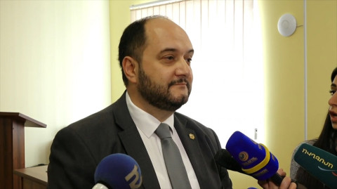 Մեր չեմպիոնի կյանքի լուսաբանման համար ենք մենք գումար հատկացրել. Արայիկ Հարությունյան