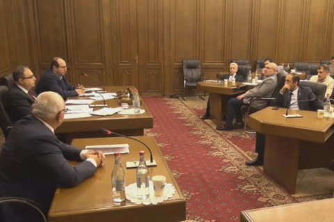 Խղճի խայթով այստեղ եմ հրավիրում պարոն Մուկուչյանին. պատգամավորը կատակեց