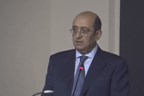 Ակնկալվող սիրո մթնոլորտին փոխարինեց սեւ ու սպիտակի քարոզն ու բաժանարար գծերը. Հակոբյան