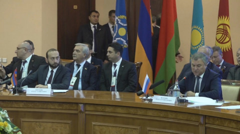 Կադրեր Երեւանում ընթացող ՀԱՊԿ խորհրդարանական վեհաժողովի խորհրդի նիստից