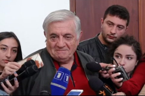 Երեք ամսում Արթուր Դավթյանի ստացած գեներալի երկու կոչումով ամեն ինչ ասված է. Ռուբեն Սահակյան