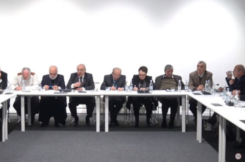 2 անգամ զանգել եմ վարչապետին, հետ չզանգեց, ու դա աննախադեպ էր. Վազգեն Մանուկյան