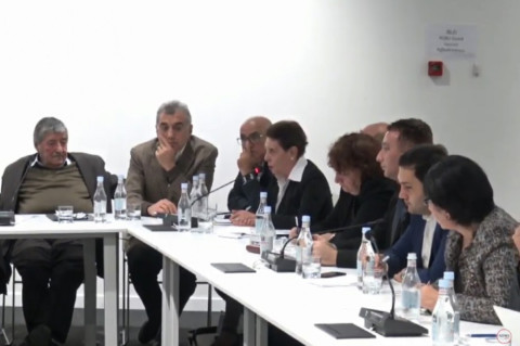Պարոն Մանուկյան, դուք նոր հեղափոխությո՞ւն եք առաջարկում. Բախշյանը՝ Վազգեն Մանուկյանին