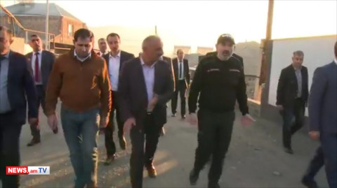 Եղբայր, ուրա՞ աշխատանք. Փաշինյանը Եղեգնաձորում նախատեց քաղաքապետին