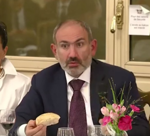 Ամուսնանալու համար դիպլոմ պետք չի, սեր ա պետք. Նիկոլ Փաշինյան