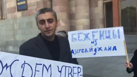 Փախստականների բողոքի ակցիան՝ Կառավարության դիմաց