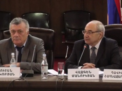 Ընթանում է «Վերնատուն» հասարակական-քաղաքական ակումբի համաժողովը