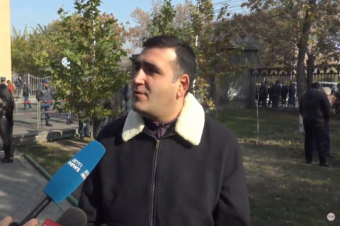 Դատավորները պետք է առաջնորդվեն օրենքով եւ խղճով. Քոչարյանի աջակիցներն ակցիա են անում