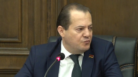 Ինչո՞ւ «Լուսավոր Հայաստանը» ձեռնպահ քվեարկեց քրեական մշակույթի մասին օրինագծին
