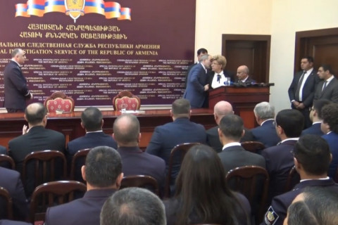 Փաշինյանը դիտողություն արեց իր խորհրդականին