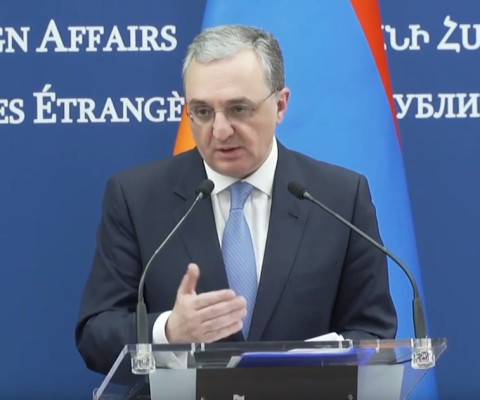 Մնացականյանը զգուշավոր է Արմավիրում Նժդեհի հուշատախտակի ապամոնտաժման հարցում