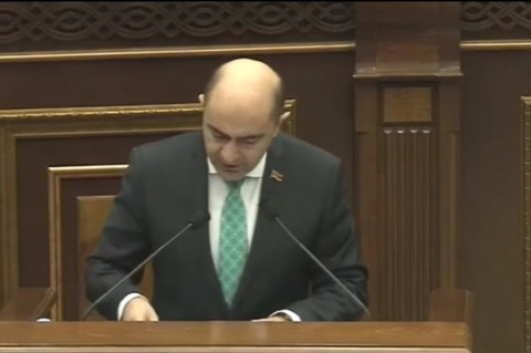 Բա որ սահմանադրական սովորույթ լինի, որ հրավիրենք ու չգան. Մարուքյանը՝ Վլադիմիր Վարդանյանին