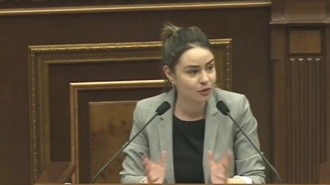 Մարուքյանը կամ չի վստահում «Լույս»–ին, կամ իր վարկանիշի համար ներխուժել է քաղաքապետարան. «Իմ քայլ»