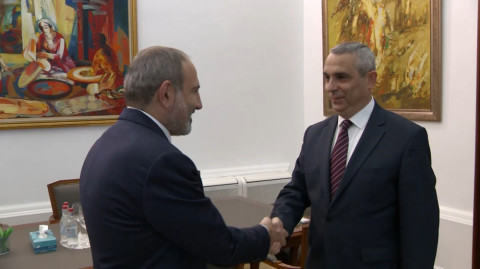 Նիկոլ Փաշինյանն ընդունել է Հայաստանի և Արցախի ԱԳ նախարարներին