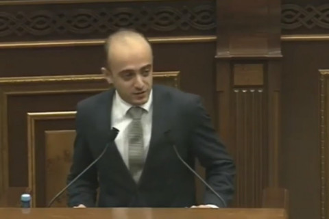 Հանգիստ նստած էի, անպայման անունս պիտի տայի՞ք. Տարոն Սիմոնյանը՝ Վահագն Հովակիմյանին