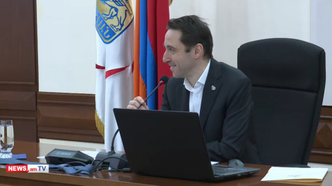 «Ես սա կվերանվիրեմ շեյխերին ու շեւյխուհիներին». Մարությանը փողկապ նվեր ստացավ ԲՀԿ-ականից