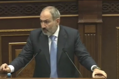 Հենց նոր պատվեր ես ակնարկում, գույները գցում են, ճնշումները բարձրանում ա. Փաշինյան