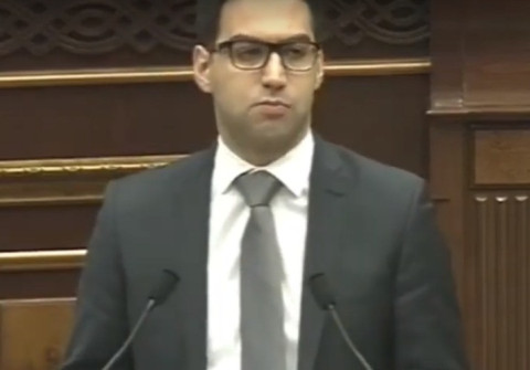 Բադասյանը ներկայացրեց ՍԴ դատավորներին վաղաժամ թոշակի ուղարկելու օրինագիծը
