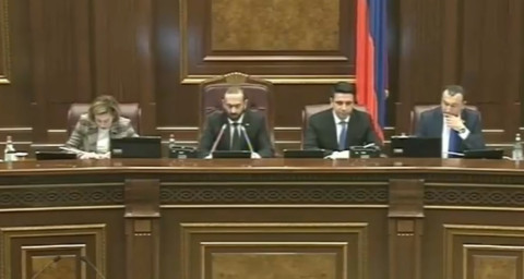 ՍԴ անդամներին վաղ կենսաթոշակի ուղարկելու մասին նախագիծն ընդունվեց