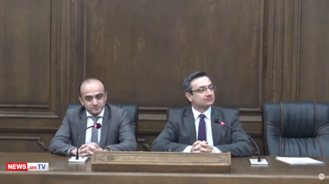 Թող ձեռք մեկնեն իրեն հաշվին, ոչ թե հարկատուների. ԼՀԿ-ն՝ «Իմ քայլին»