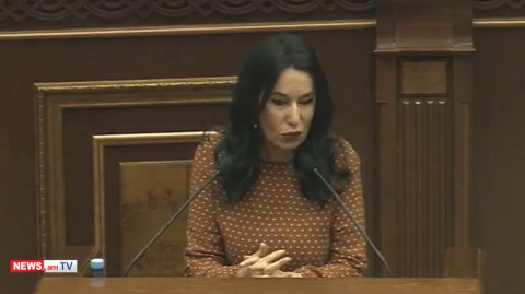 ԵԽԽՎ–ում բազմաթիվ անգամ գլուխս կախել եմ. Նաիրա Զոհրաբյան