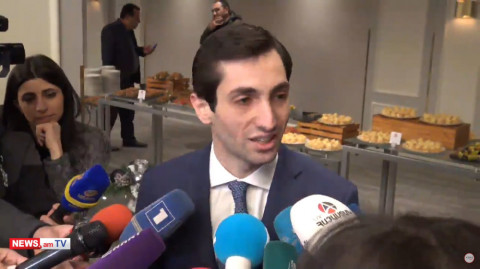 Իմ ու կուսակցության կարծիքը նույնական է, դիտանկյուններն ու հետեւություններն են տարբեր. Խաժակյան