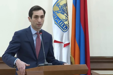 Աբսուրդ է, որ 2 մրցույթում էլ հաղթել է հանձնաժողովի նախագահի քրոջ տղան. Դավիթ Խաժակյան