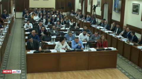 Ավագանու անդամները հոգնել են. ստիպված 2-րդ անգամ քվեարկեցին