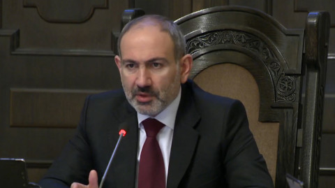Տեղի է ունեցել սխալ. Փաշինյանը՝ Դավիթ Ափոյանին ձեռնաշղթաներով բերման ենթարկելու մասին