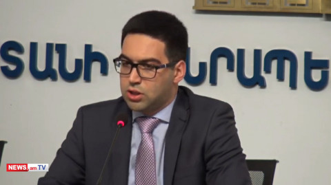 Հրայր Թովմասյանը ճնշում է գործադրում դատավորների նկատմամբ․ Ռուստամ Բադասյան