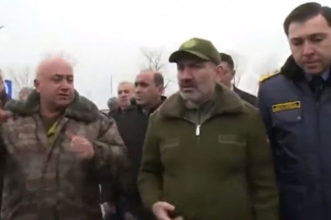 Նոր մարդիկ ընդունեք, շուրջօրյա աշխատեք. Փաշինյանը՝ Գյումրիի ավտոմաքսատանը