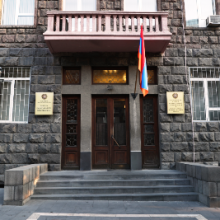 ՊԵԿ պաշտոնյաները խոշոր չափերով կաշառք են պահանջել եւ ստացել. ԱԱԾ բացահայտումը