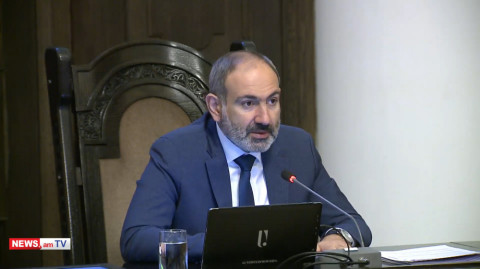 Ռեստորանում աթոռները ոսկեջրած են, բայց զուգարան ես մտնում, ոնց որ աղետյալ շրջան լինի. Փաշինյան
