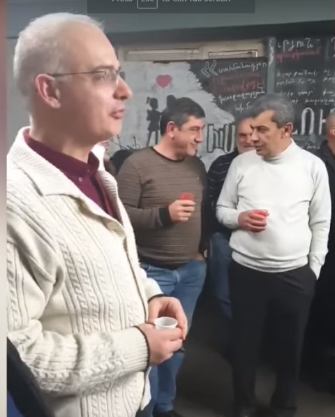 ՀԱԿ անդամները նշում են Լեւոն Տեր-Պետրոսյանի տարեդարձը