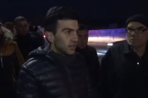 Երեք օր ա՝ Սարի թաղի կալցեվոյից մի մետր առաջ չենք գնում. վարորդները բողոքում են