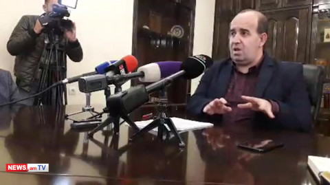 Մարզը լցրել եք ծանոթ-բարեկամներով. լրագրողը՝ Շիրակի մարզպետին