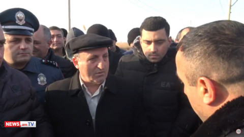 «Գնա չոբանություն արա, ի՞նչ ես անասունների ուռելուց խոսում». պաշտոնյան հունից դուրս եկավ