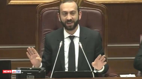 «Իմ հեղինակության հետ ոչ մի ֆրակցիա չխաղա». Արարատ Միրզոյանը կատակեց