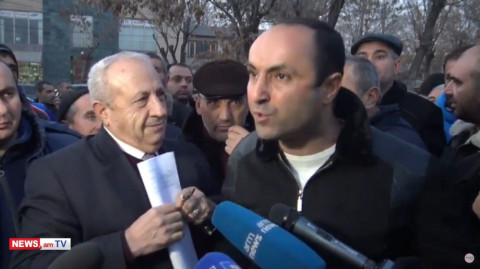 Ցուլիկին ասում են՝ կովի ամուսին, մենք ի՞նչ ենք ուզում էլ իրանցից. Արարատի մարզի բնակիչ
