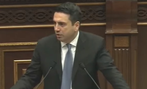 «Սիգնալ տալու լեզու, սիգարետ պատուհանից կտցնելու մասնագետ...». Ալեն Սիմոնյան
