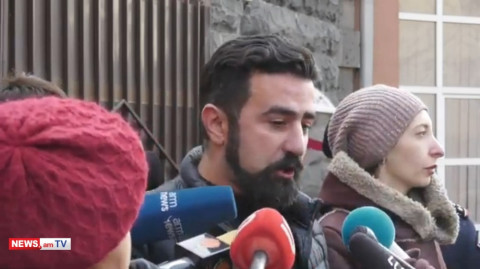 «Նիկոլի երազած ձեւերով ասֆալտին փռեցին». Կոնստանտին Տեր–Նակալյանն ազատ արձակվեց