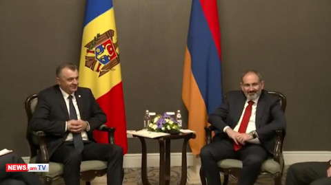 Փաշինյանն Ալմաթիում հանդիպում է Մոլդովայի վարչապետ Իոն Կիկուի հետ