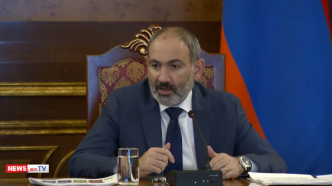 Խորհրդակցություն Փաշինյանի մոտ՝ անկանխիկ գործառնությունների վերաբերյալ