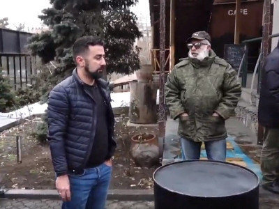 «Ադեկվադ»-ի բողոքի ակցիան Բաղրամյան 26-ի առջև