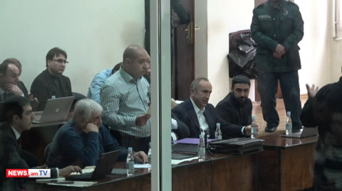 Քոչարյանի պաշտպանը պնդում է՝ տուժողը վիրավորել է իրենց հենց դատարանի դահլիճում