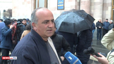 «Մի ավտոն էստեղ եմ վառելու, մեկն էլ ՊԵԿ-ի մոտ, էսքան զզվացած եմ էս գործից». ավտոներկրող